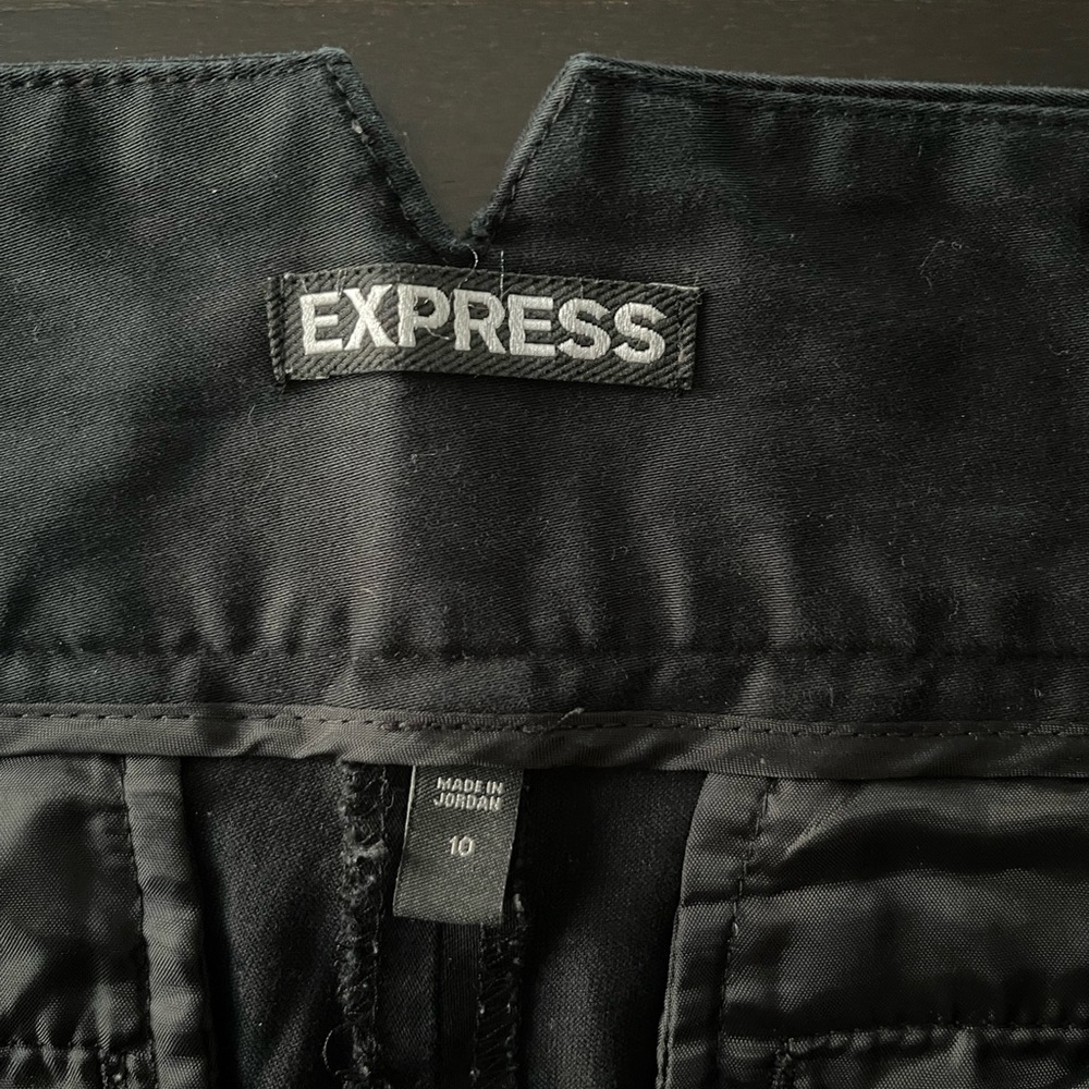 Express High Rise Short 🖤 - Picture 4 of 8